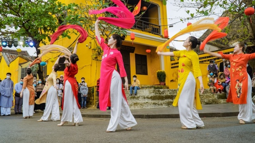 Hoi An Memories 2024 returns with numerous colourful street events