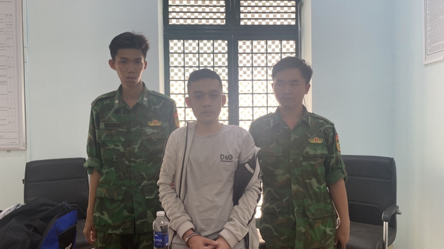 Tây Ninh bắt đối tượng truy nã nhập cảnh từ Campuchia về Việt Nam