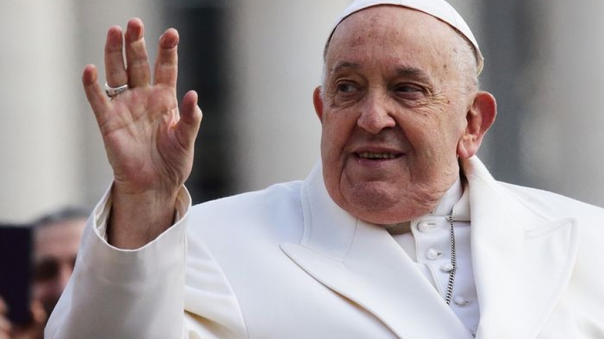 Giáo hoàng sẽ không từ chức sau phát ngôn khuyên Ukraine "giương cờ trắng"