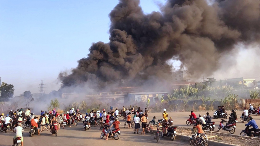 Cháy lớn tại công ty sản xuất dây cáp ở TP Biên Hòa
