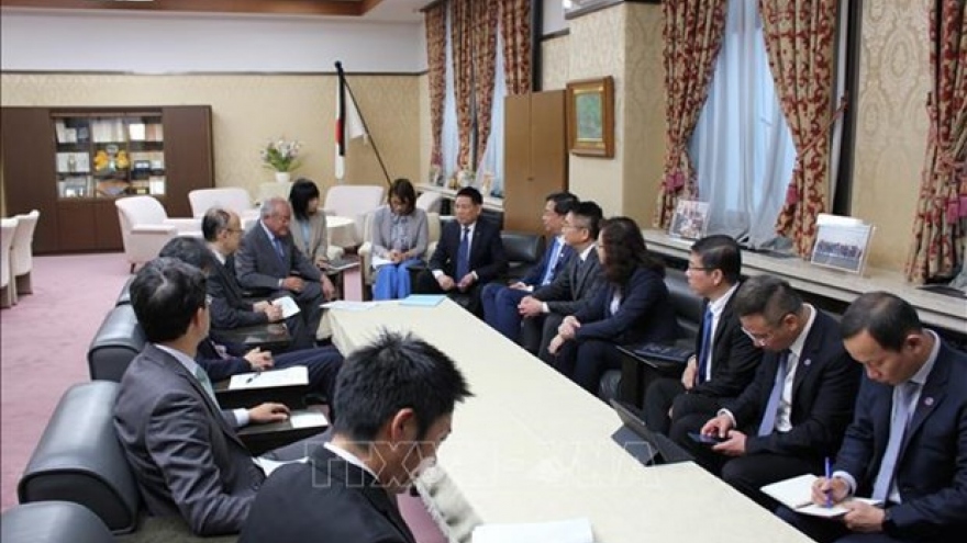 Vietnam, Japan promote financial cooperation