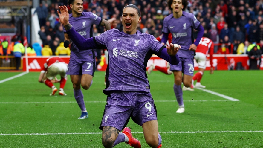 Kết quả vòng 27 Ngoại hạng Anh: Liverpool kịch tính, Chelsea thất vọng