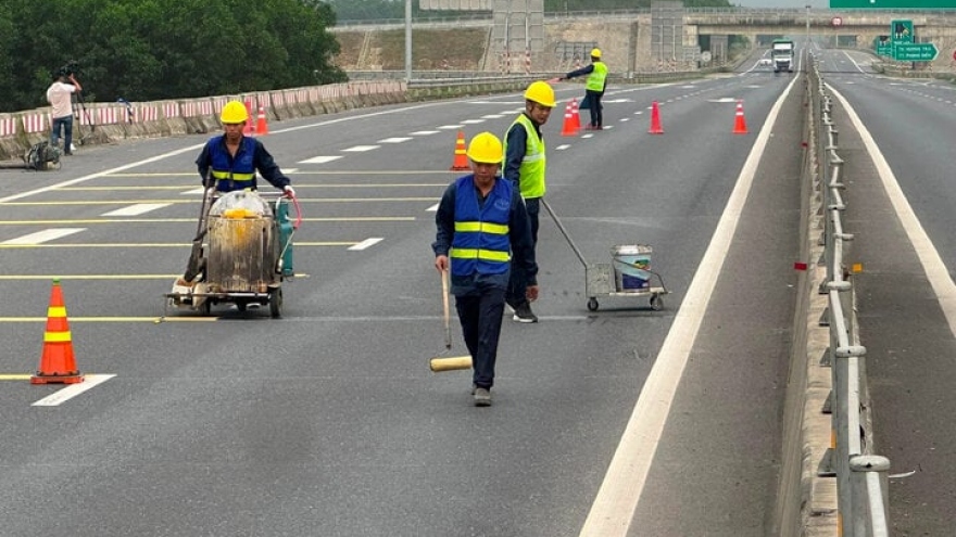 Hàng loạt tai nạn thảm khốc trên cao tốc: Cục CSGT chỉ điểm "cốt tử"