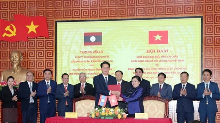 Lai Chau fosters partnership with Lao localities