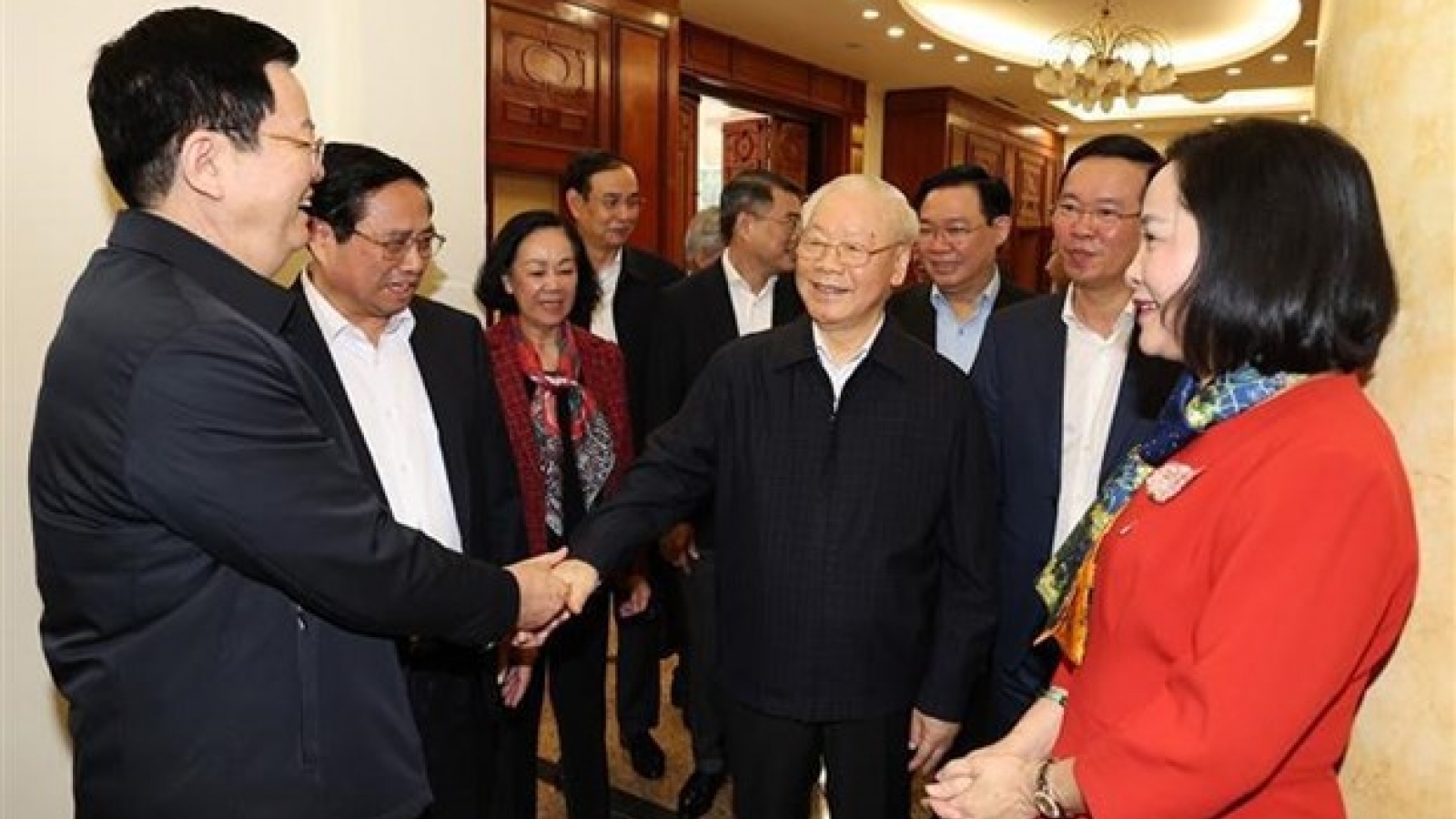 Party leader chairs meeting of personnel sub-committee of 14th National Congress