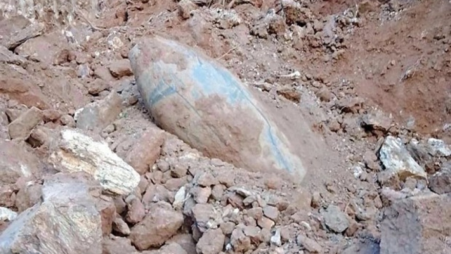 Over 100kg bomb successfully deactivated in Binh Dinh