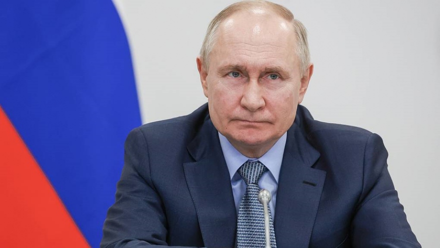 Tổng thống Nga Putin triệu tập họp khẩn về an ninh sau vụ khủng bố gần Moscow