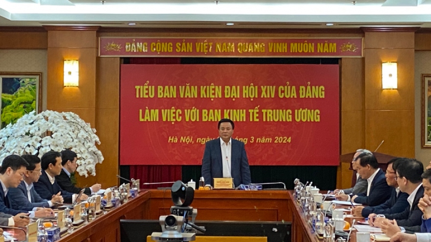 Tiểu ban Văn kiện Đại hội XIV làm việc với Ban Kinh tế Trung ương