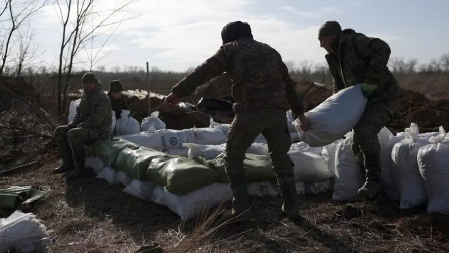 Ukraine xây dựng gần 2.000km công sự, chặn đà tiến của Nga