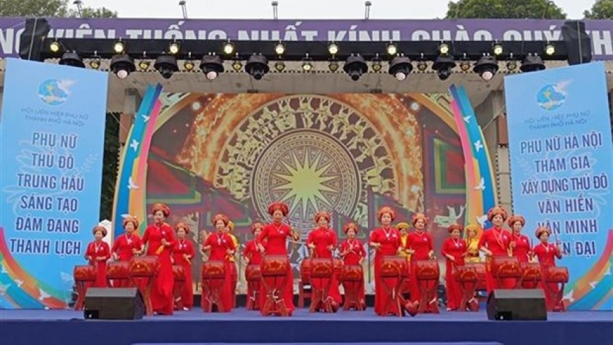 Hanoi holds festival of women for peace and development