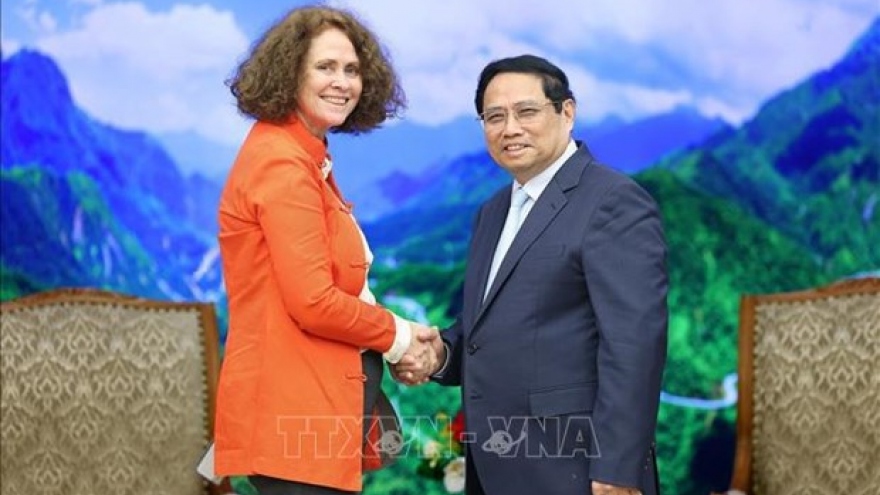 PM receives outgoing WB Country Director