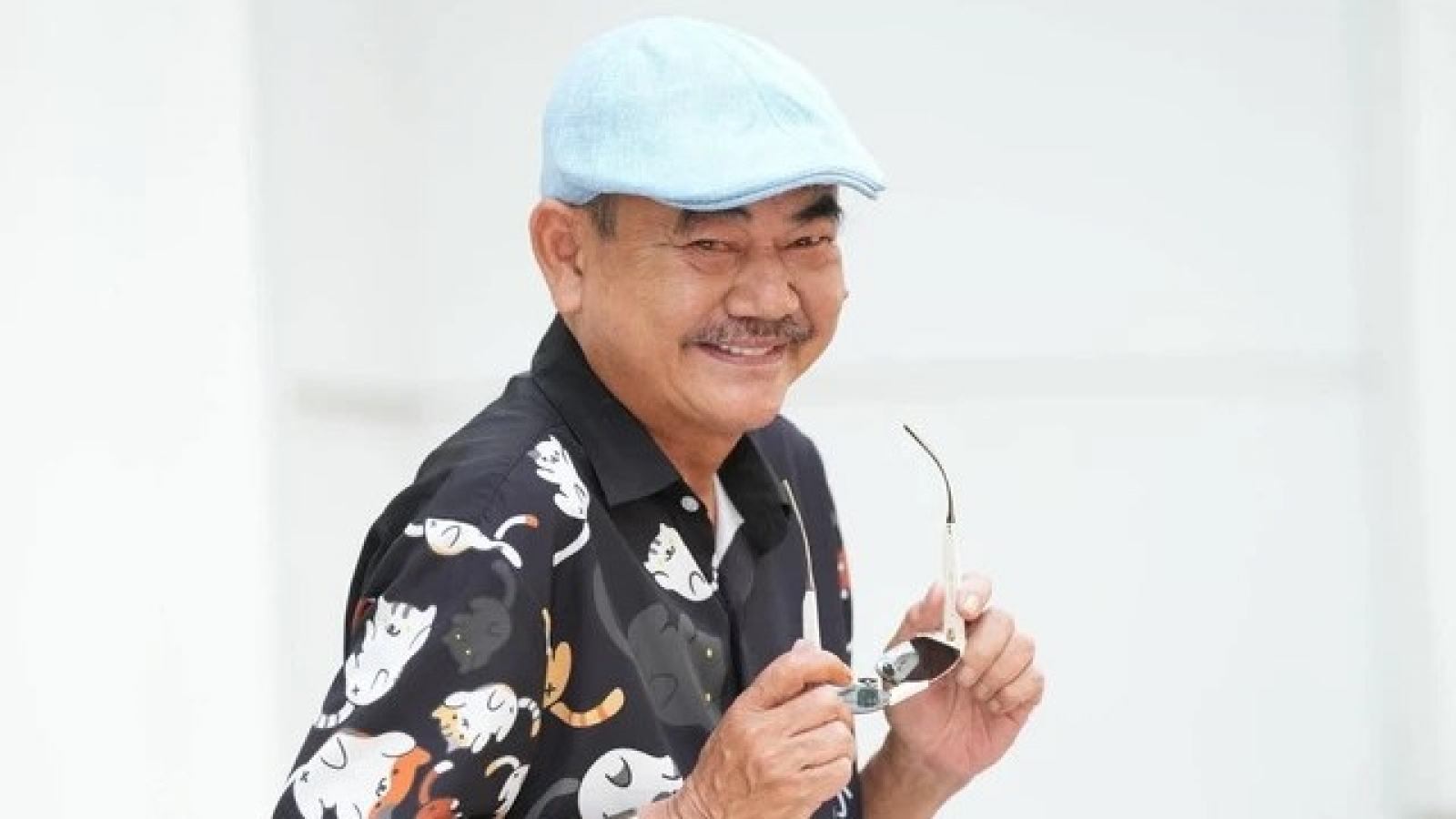 Chuyện showbiz: NSND Việt Anh lên tiếng trước tin đồn đời tư