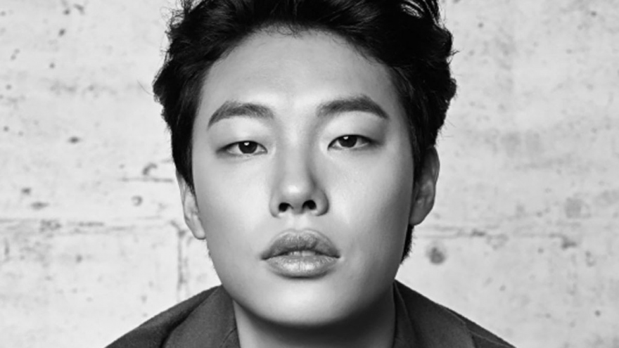 Lý do Ryu Jun Yeol im lặng trong vụ ồn ào tình ái với Han So Hee