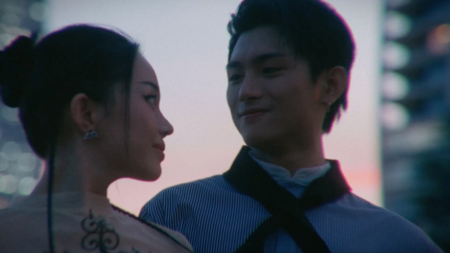 Grey D tung teaser MV "Nhạt-fine", hé lộ cảnh tình cảm với Linh Ngọc Đàm