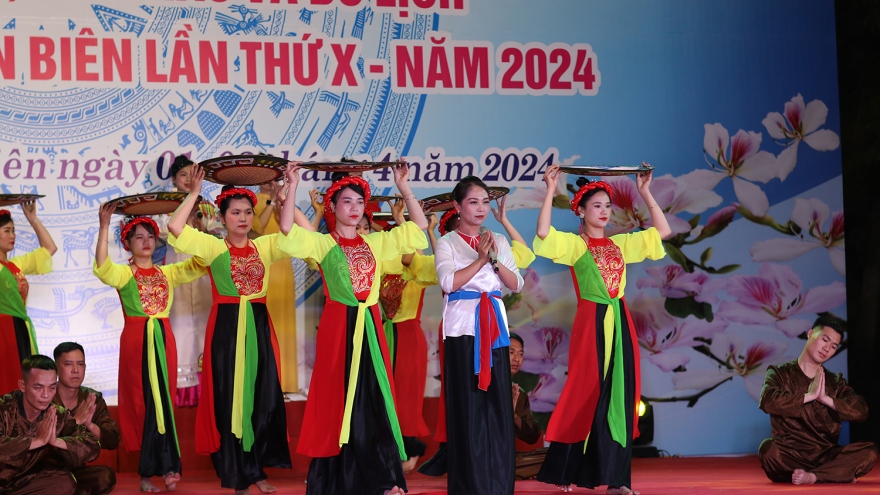 Nhiều hoạt động hấp dẫn tại Ngày hội VHTT&DL huyện Điện Biên