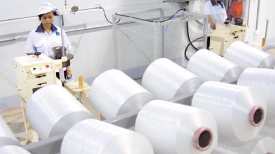 US issues safeguard investigation questionnaire into Vietnamese polyester staple