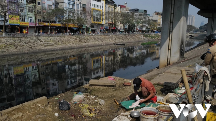 Hà Nội và những "dòng sông chết"