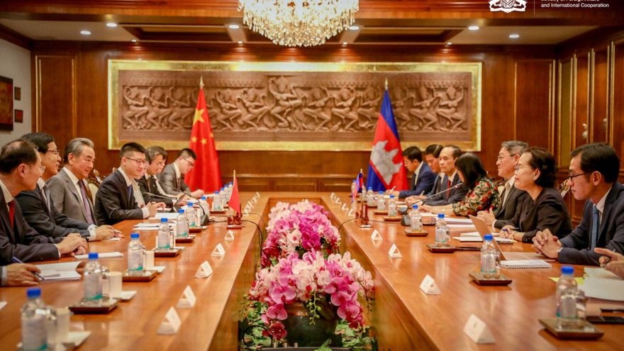 Campuchia và Trung Quốc ký 3 văn kiện hợp tác quan trọng