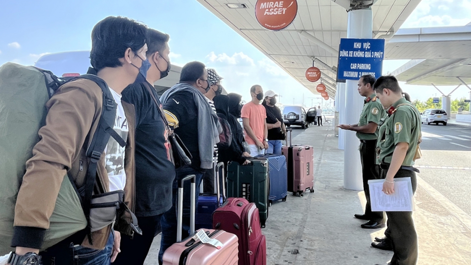 Vietnam deports nine Malaysians in a fraud ring