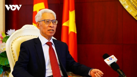 Vietnam attaches importance to developing close partnership with China