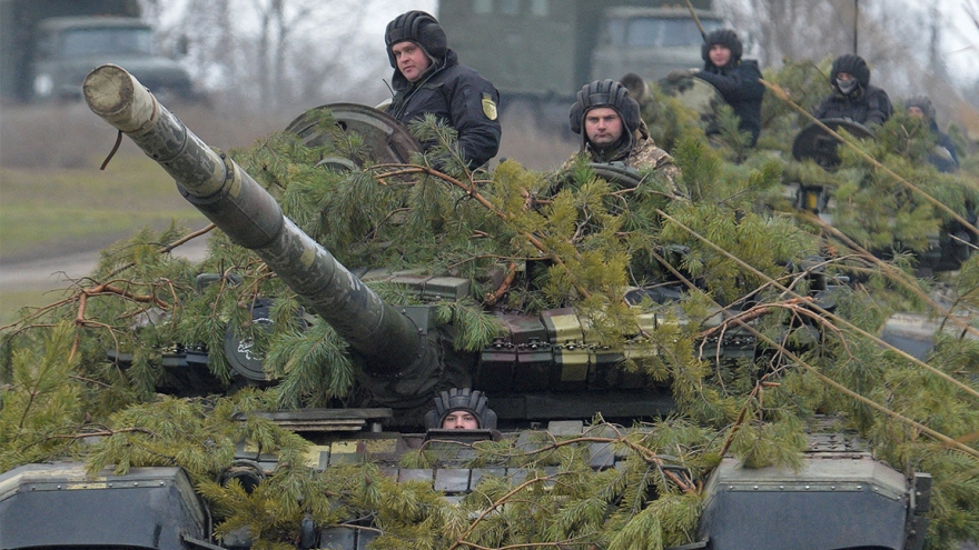 Gói viện trợ 61 tỷ USD vừa "tan băng", Nga nhắm mục tiêu kho vũ khí ở Ukraine