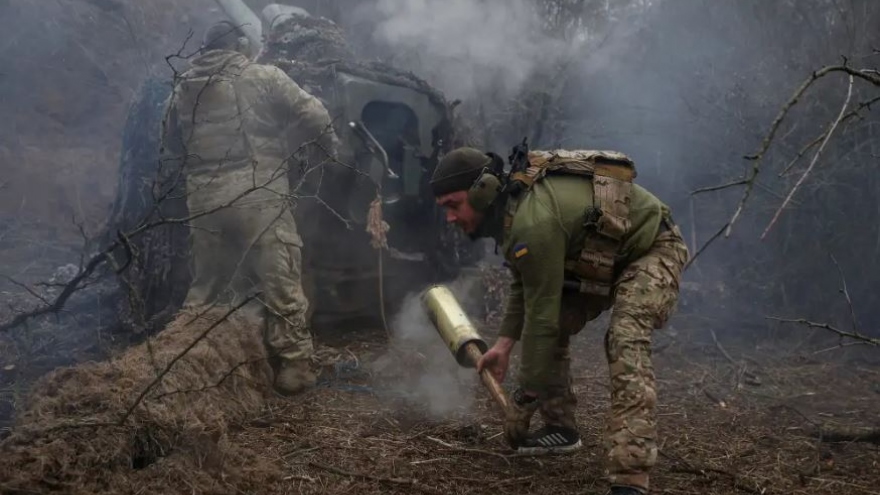 Tình thế cam go của Ukraine khi số lượng đạn pháo dần tiến đến mức 0