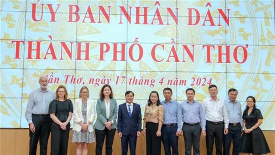 Can Tho explores climate change cooperation with foreign countries