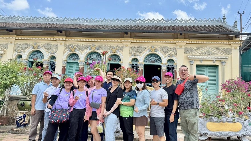 TP.HCM “cháy vé” tour Điện Biên Phủ