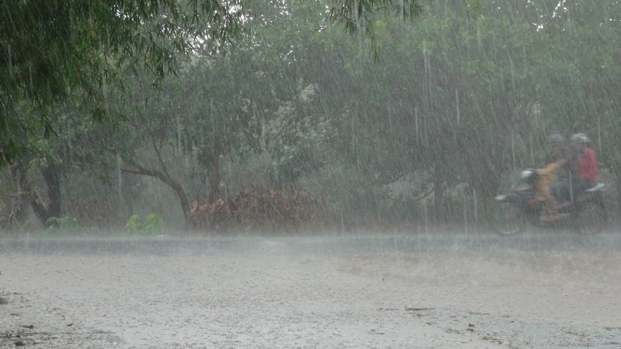Thời tiết ngày 24/4: Bắc Bộ, Thanh Hóa và Nghệ An có mưa rào và dông rải rác