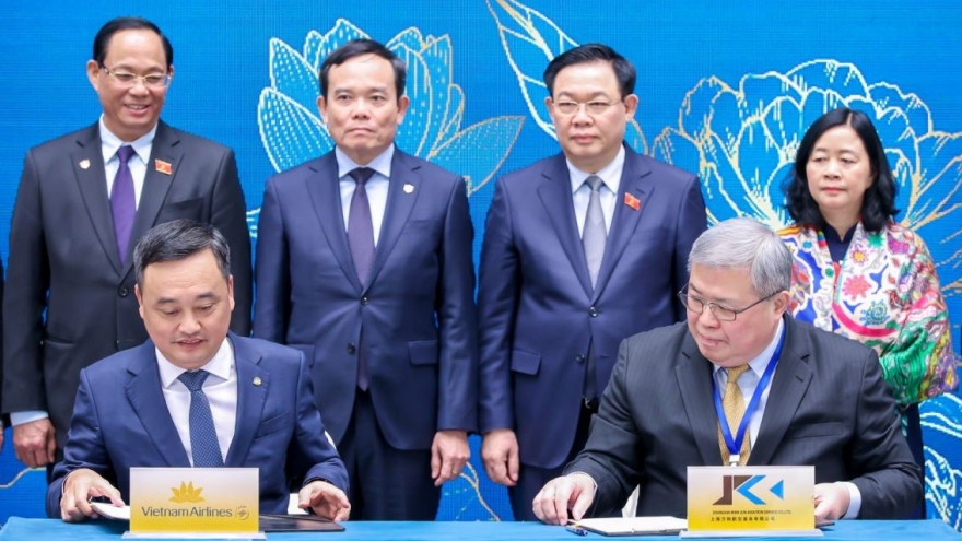Vietnam Airlines ký với các đối tác Trung Quốc tổng giá trị gần nửa tỷ USD