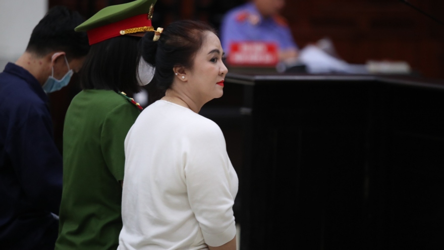 Không kháng cáo, Nguyễn Phương Hằng vẫn được giảm án 3 tháng tù