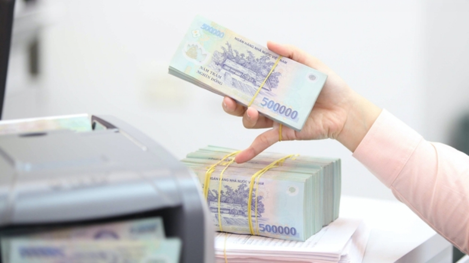 Loạt ngân hàng hạ lãi suất sau chỉ đạo của Ngân hàng Nhà nước