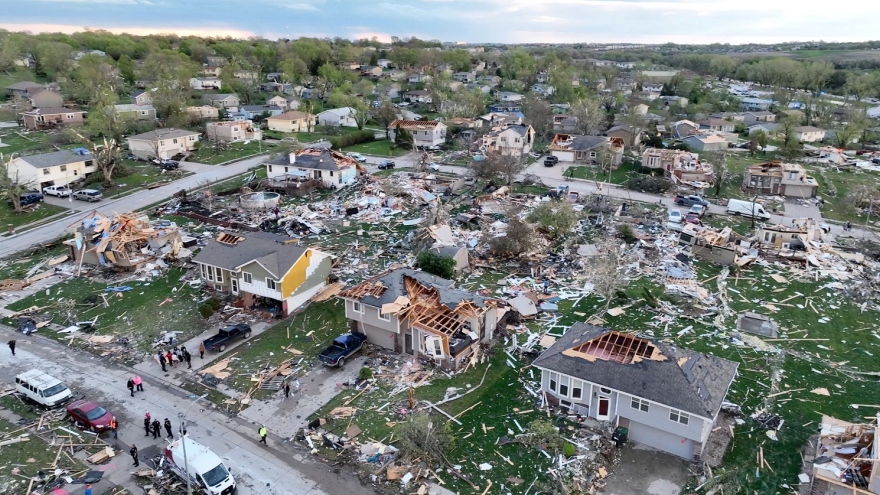 Hàng chục cơn lốc xoáy tấn công bang Nebraska của Mỹ