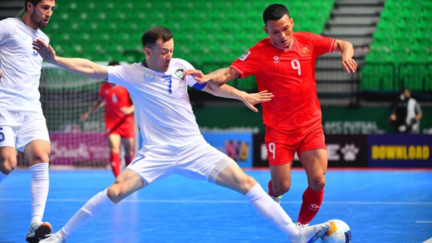 Trực tiếp ĐT Futsal Việt Nam 1-0 ĐT Futsal Uzbekistan: Thịnh Phát ghi bàn