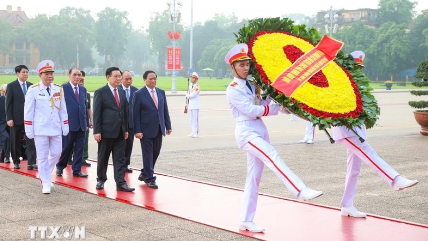 Lãnh đạo Đảng, Nhà nước vào Lăng viếng Chủ tịch Hồ Chí Minh