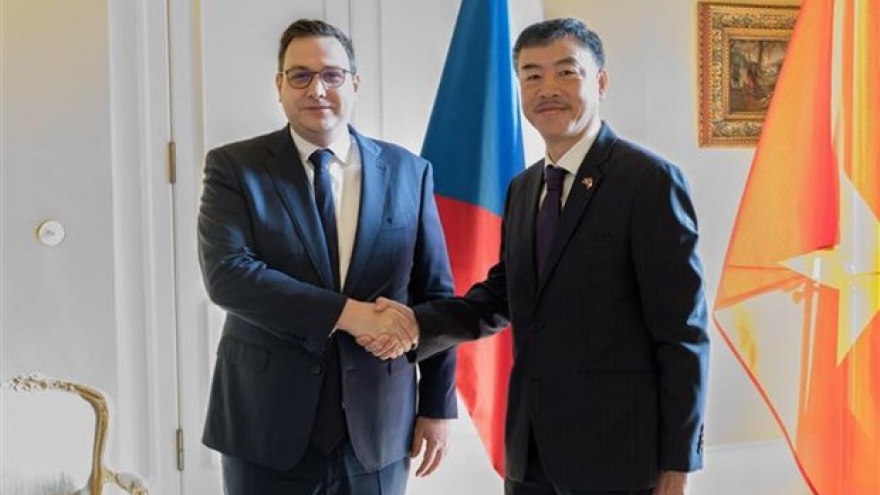 Czech Republic applauds Vietnam's role at and contributions to multilateral forums