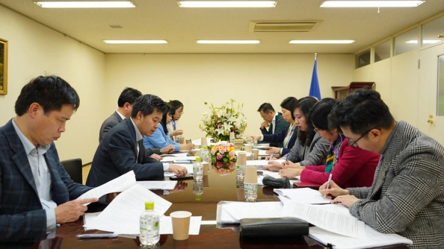 Thứ trưởng Bộ Ngoại giao Lê Thị Thu Hằng thăm và làm việc tại Nhật Bản