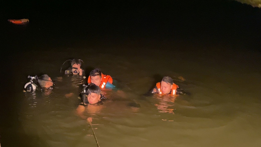 Lật thuyền trên sông Bé (Bình Phước), ba người tử vong