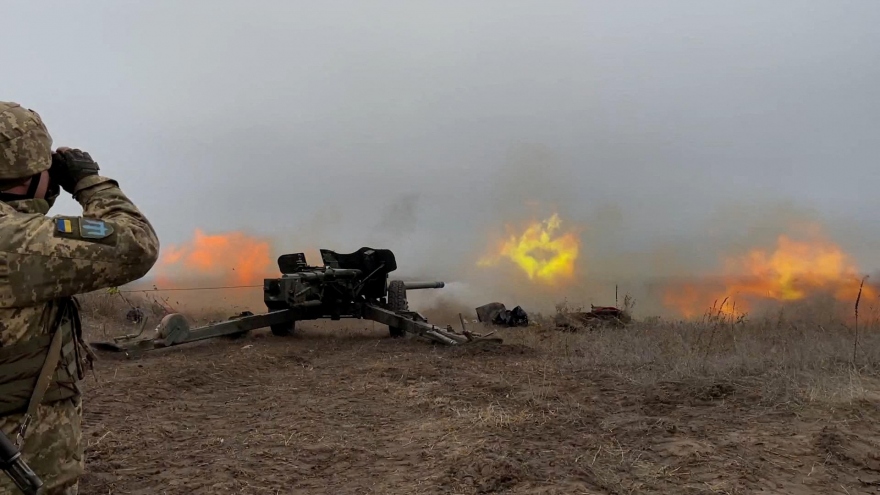 Toàn cảnh quốc tế sáng 6/5: Đạn pháo chính xác Nga xóa sổ xe tăng Mỹ ở Ukraine