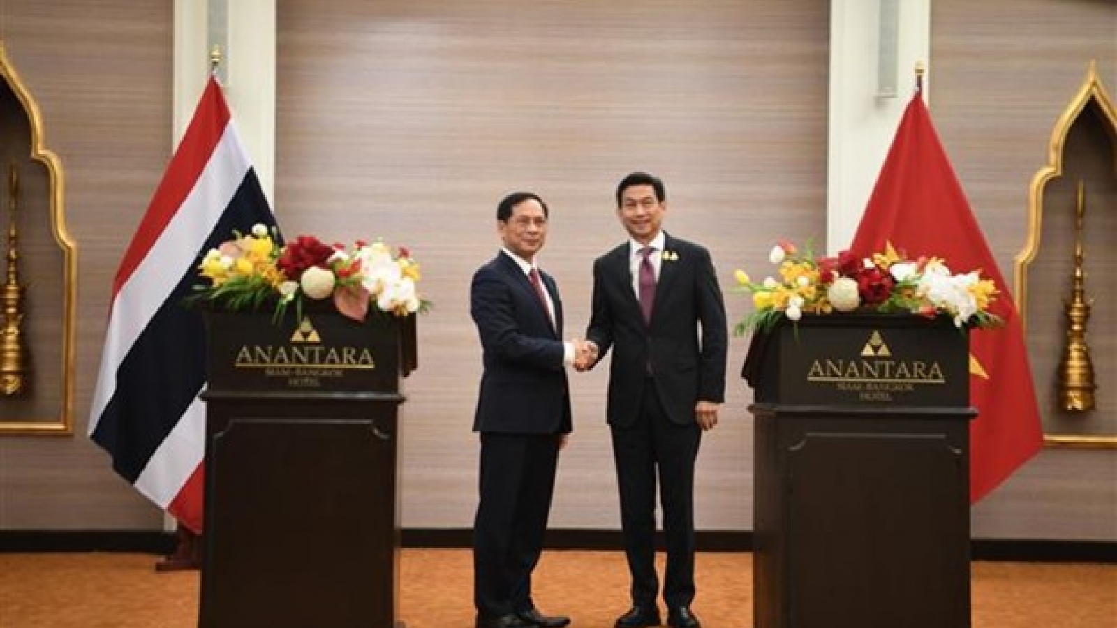Vietnam, Thailand agree to step up bilateral cooperation mechanisms