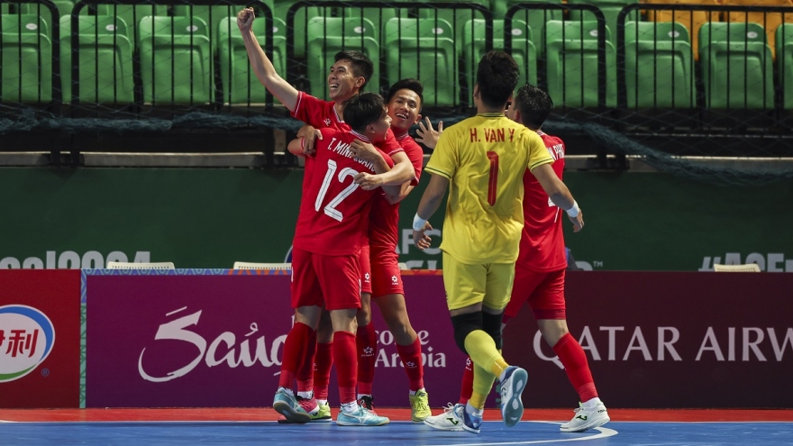 Trực tiếp ĐT Futsal Việt Nam 1-1 ĐT Futsal Kyrgyzstan: Mạnh Dũng ghi bàn