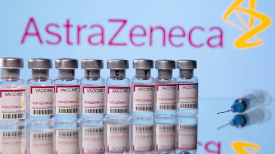 Bộ Y tế Indonesia trấn an người dân về tác dụng phụ của vaccine AstraZeneca