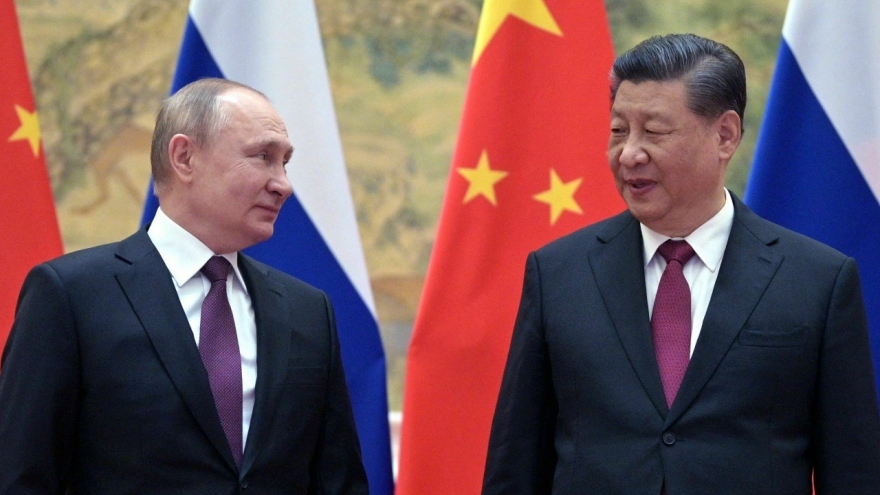 Tổng thống Putin tới Bắc Kinh, chính thức bắt đầu chuyến thăm Trung Quốc 2 ngày