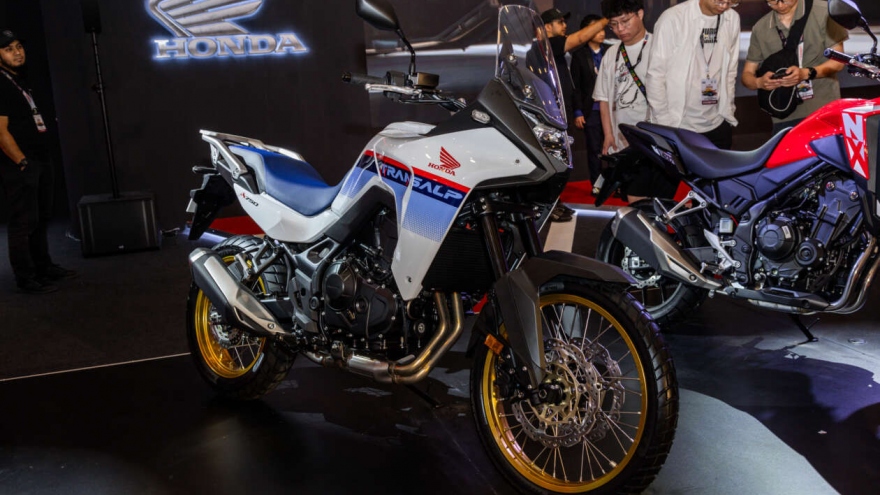 Honda Transalp 750 2024 chính thức ra mắt, giá 307 triệu đồng