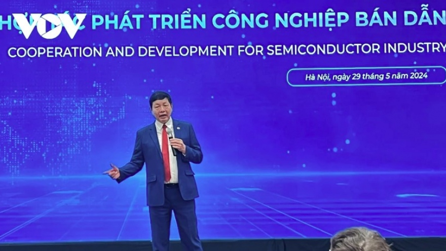 Vietnam aims for growth in booming semiconductor industry