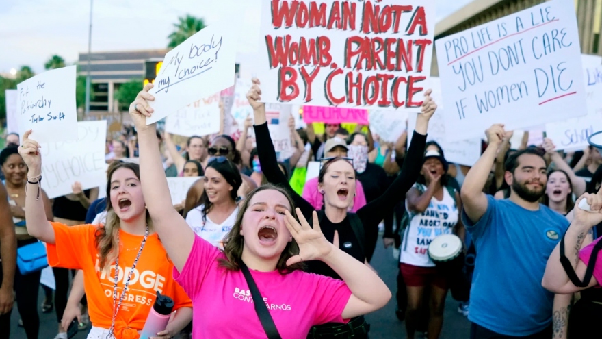 Quyền phá thai không còn là "át chủ bài" của ông Biden trong cuộc bầu cử Tổng thống?