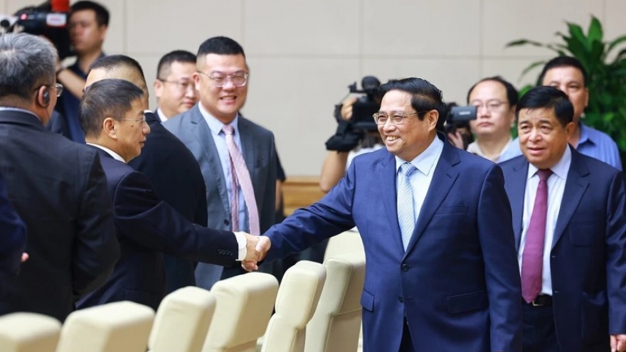 PM appreciative of Chinese businesses’ contributions to economic ties with VN