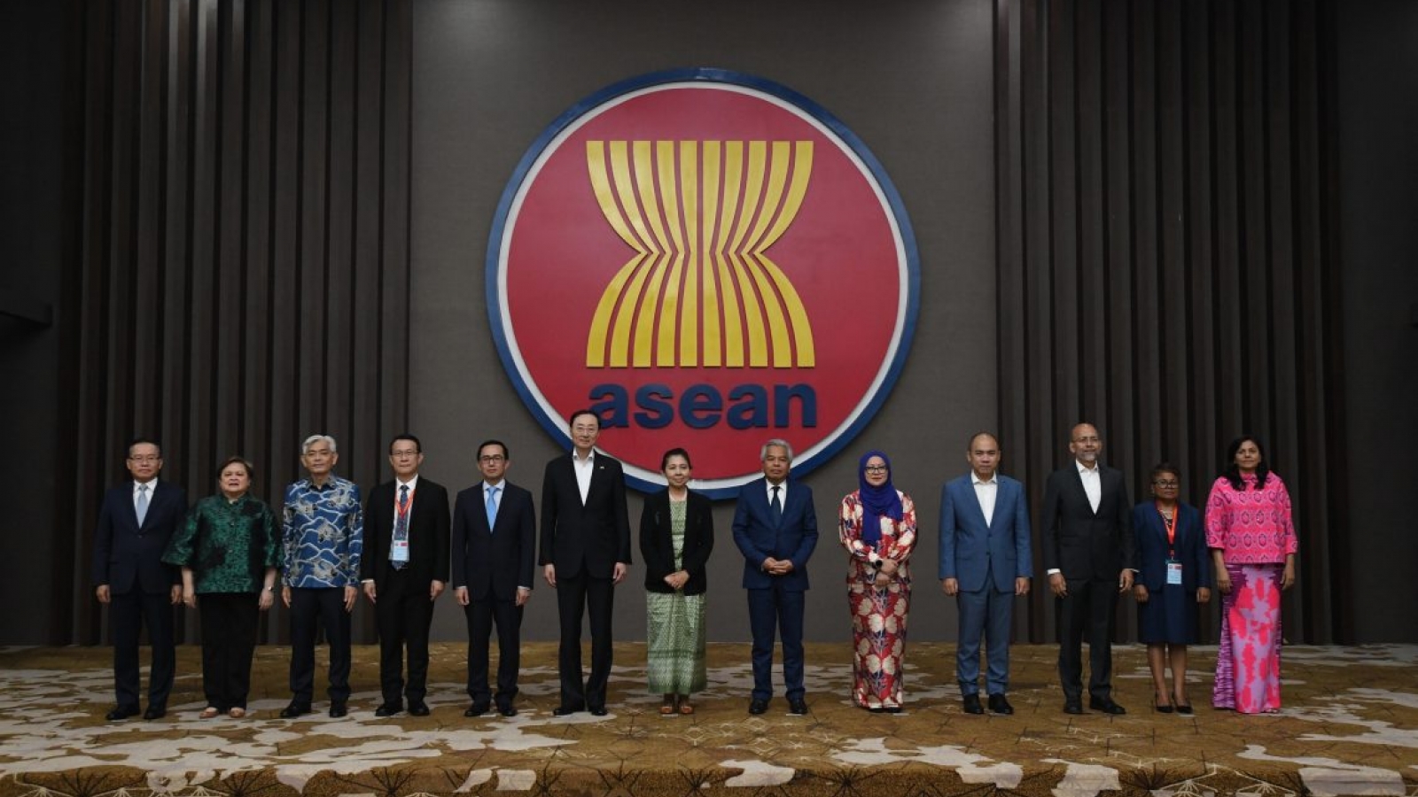ASEAN và Trung Quốc khẳng định cam kết tăng cường quan hệ đối tác