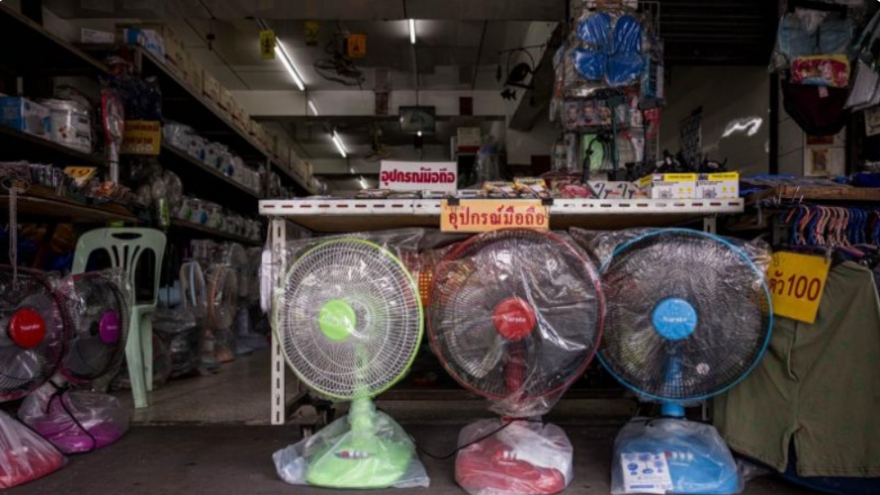 Thời tiết “siêu nắng nóng” ở Thái Lan khiến tiêu thụ điện phá vỡ mọi kỷ lục