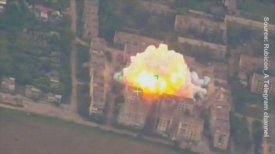 Nga dội bom 1,5 tấn vào vị trí của Ukraine ở Donbass